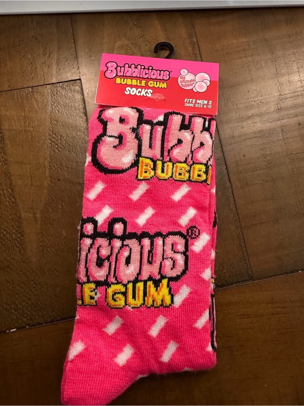 Bubblicious logo novelty socks pink men’s shoe size 6-12 one size 1 pair